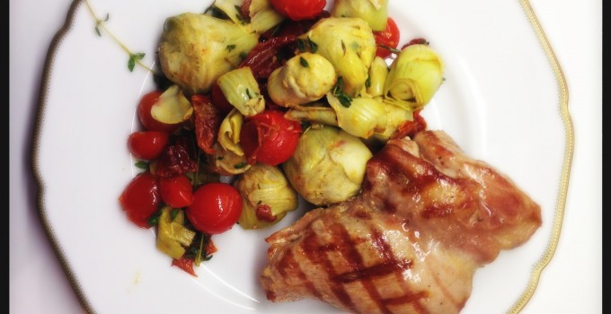 Artischocken mit Tomaten und Thymian
