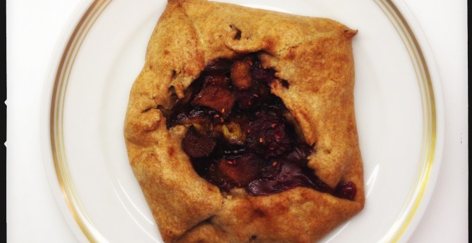 Törtchen mit Rhabarber und Himbeeren