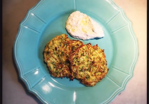 Mücver – Zucchini Patties with Cream from Feta